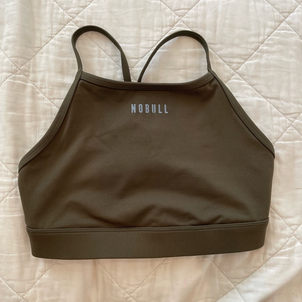 NOBULL HIGH-NECK SPORTS BRA (MATTE)- medium Sage green